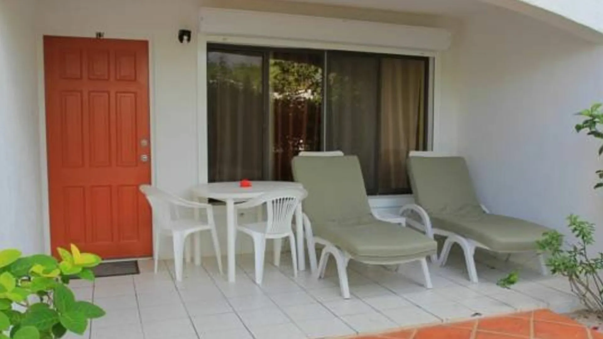 Allamanda Beach Club Shoal Bay Village