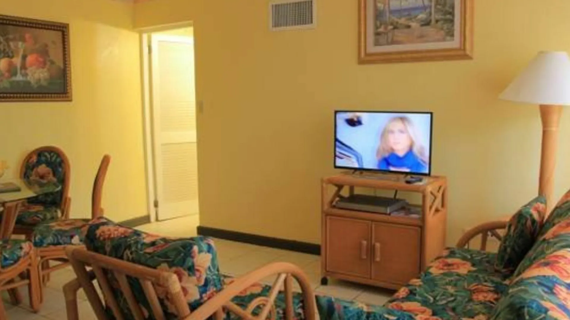 Apartment Allamanda Beach Club Shoal Bay Village