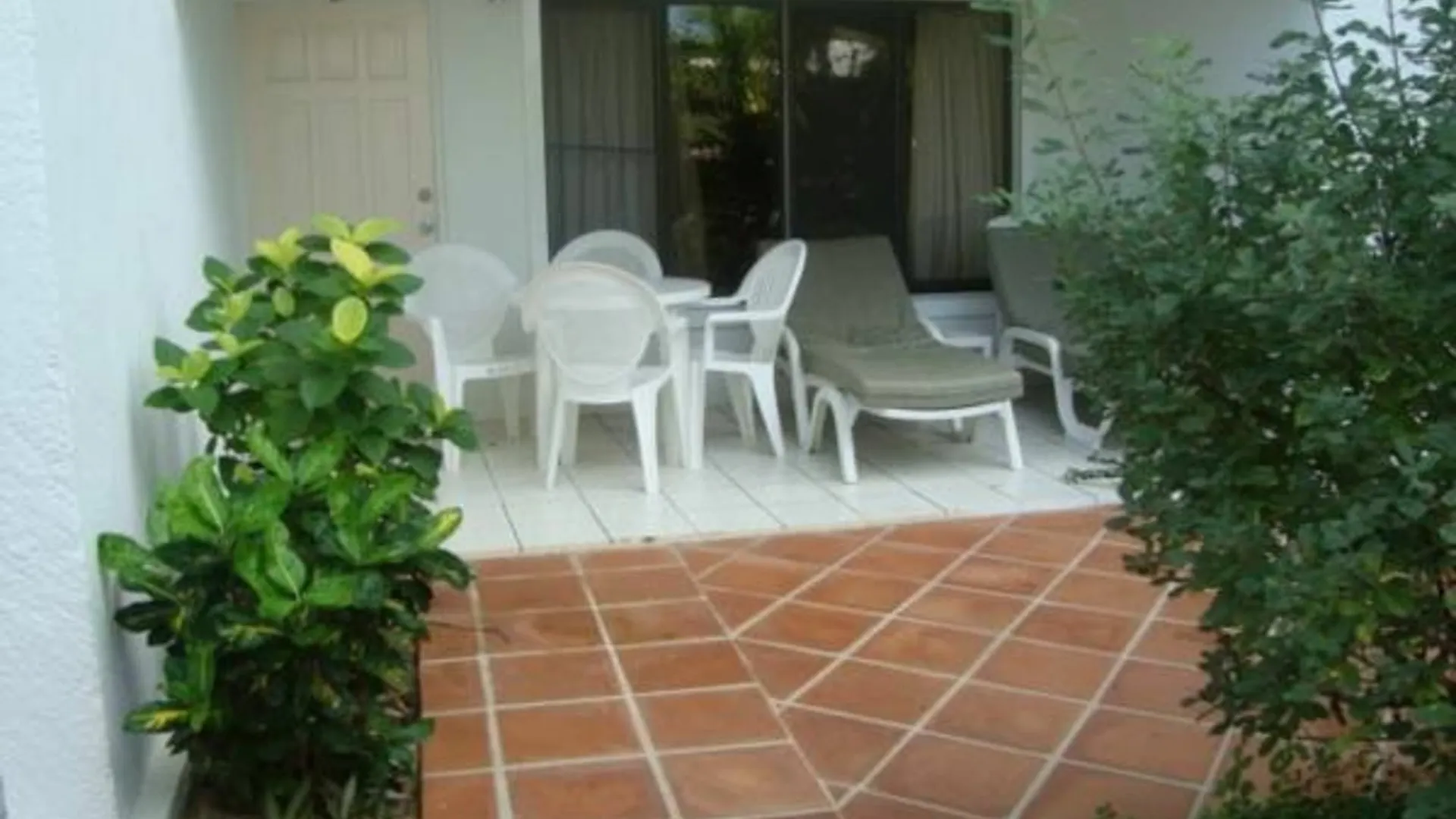 Allamanda Beach Club Shoal Bay Village Apartment